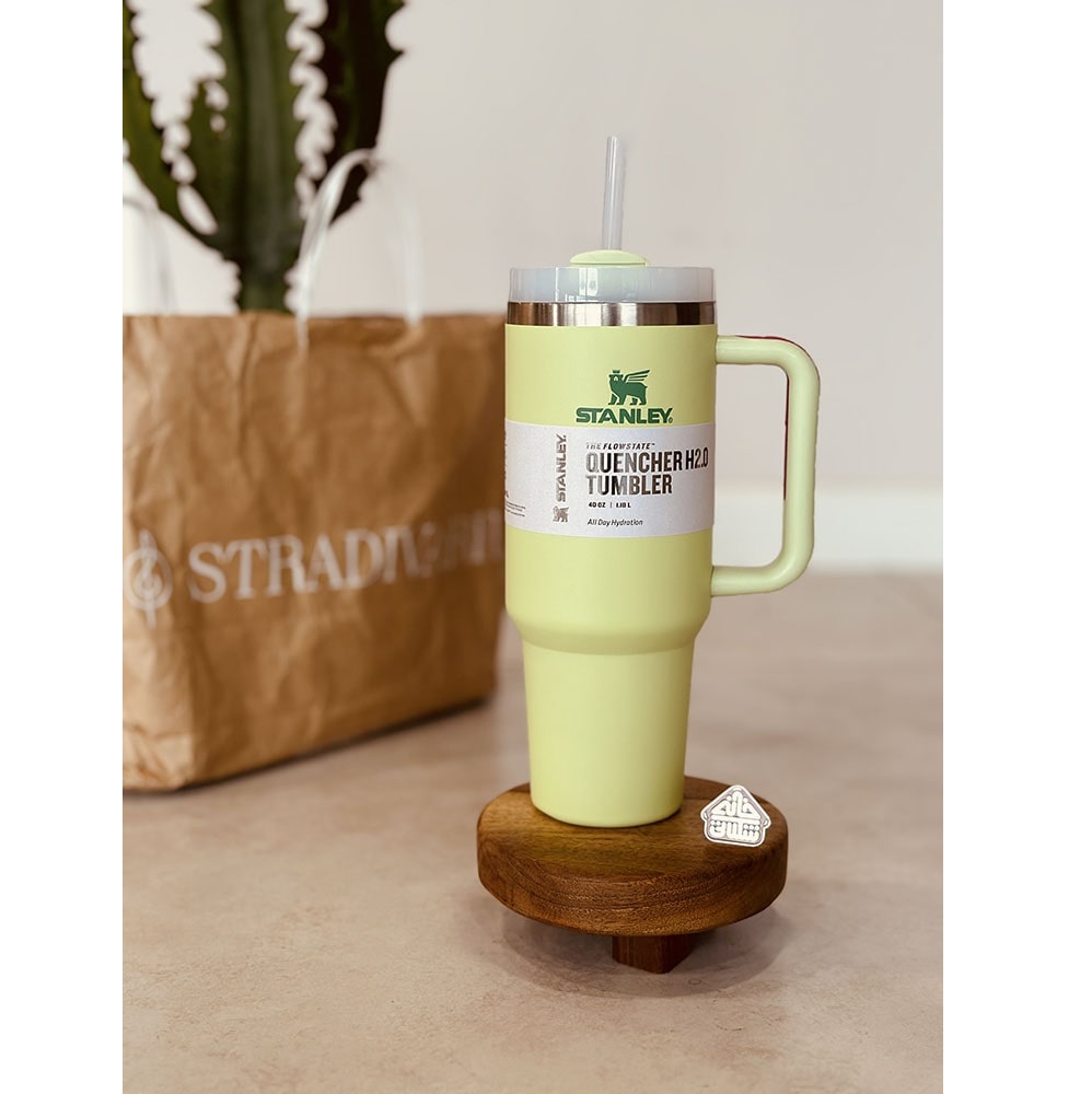 ماگ سفری استنلی مدل TUMBLER گنجایش 1.18 لیتر رنگ کرم